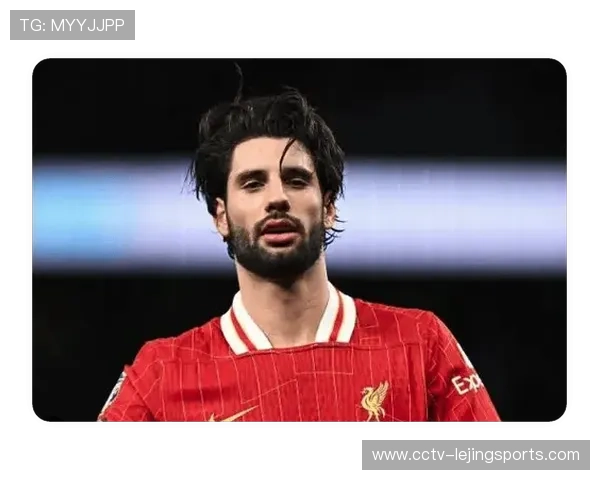 索博斯洛伊：更衣室事宜不宜公开，团结是关键